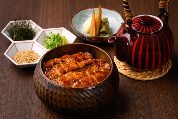 Eel and rice topping